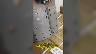1-47170324-0 sapata de freio dianteiro 1471703240 apropriada para o caminhão de ISUZU CXZ